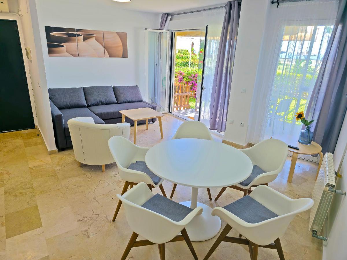 On Beach Deluxe Apartment With Pools And Own Garden El Puerto de Santa María Εξωτερικό φωτογραφία