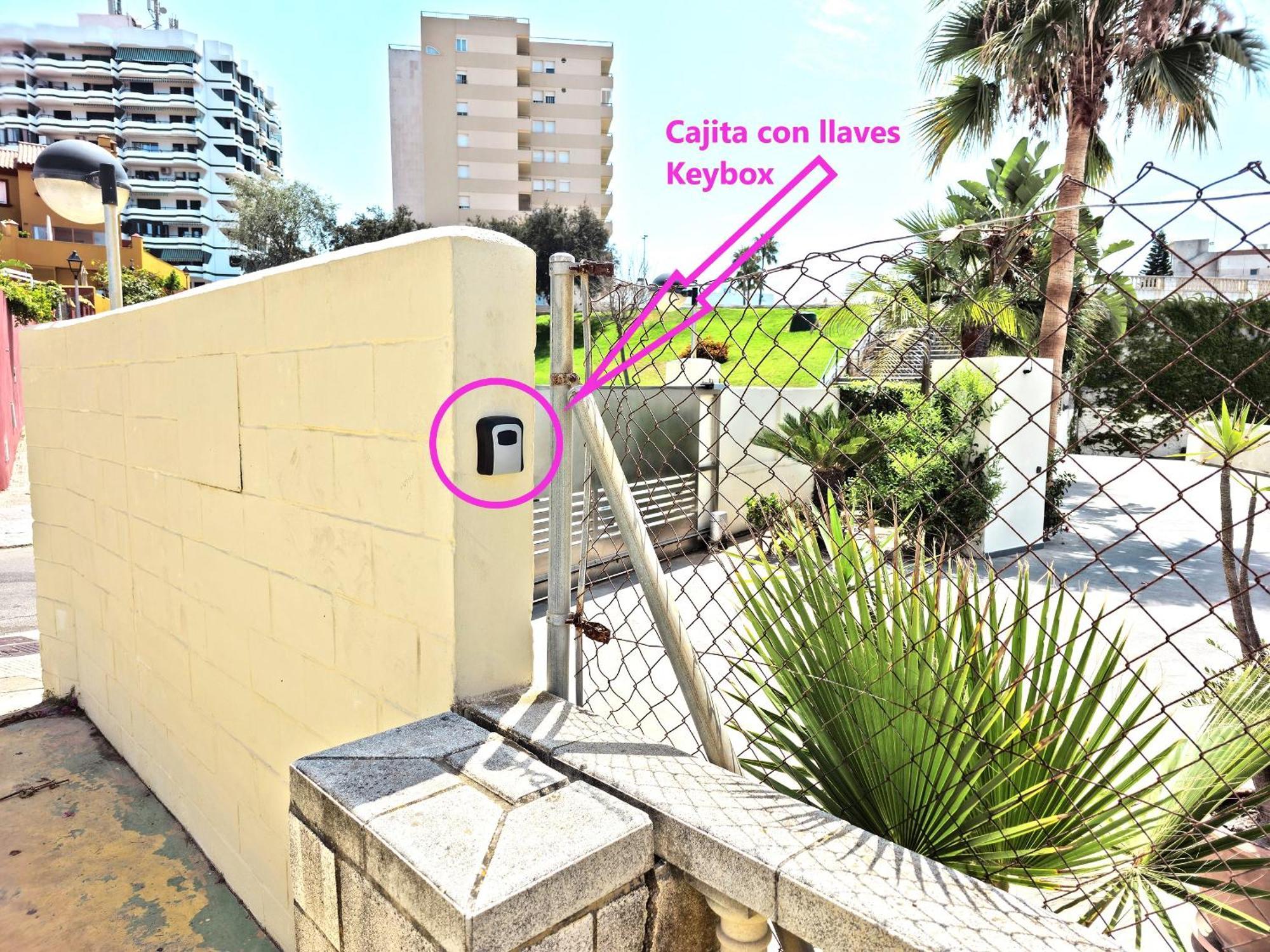 On Beach Deluxe Apartment With Pools And Own Garden El Puerto de Santa María Εξωτερικό φωτογραφία